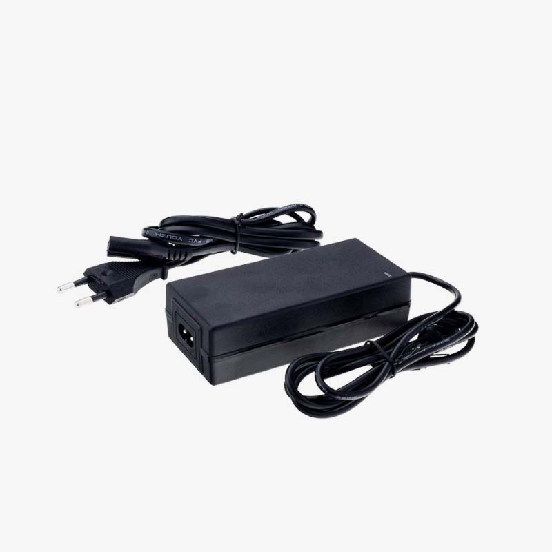 Plastično napajanje 36W 12V 3A s utikačem